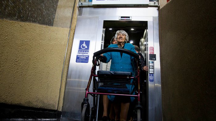 Nuevo caso de persona atrapada en un ascensor: Un hombre fue rescatado en la estación Grecia del Metro de Santiago