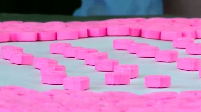 Operativos paralelos: Carabineros y la PDI desbarataron a dos bandas dedicadas al tráfico de drogas sintéticas