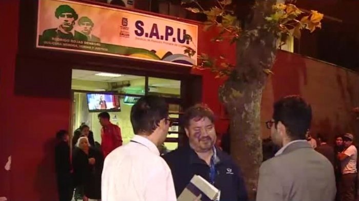 2 hombres murieron tras recibir disparos: Fueron abandonados en un auto frente al SAPU de Quilicura