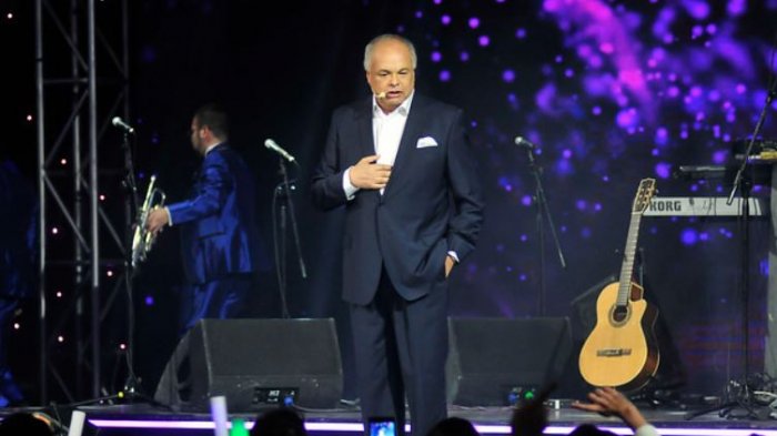 No pasaron por tribunales: Álvaro Salas reconoció voluntariamente a su hija de 33 años