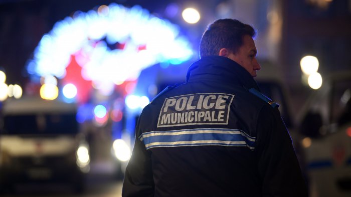 Cuatro personas muertas y una oncena de heridos dejó tiroteo en Francia en medio de repleto mercado navideño