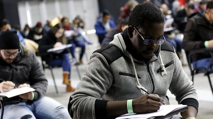 Sistema público de salud: 5.300 médicos se sometieron a test Eunacom que valida sus aptitudes