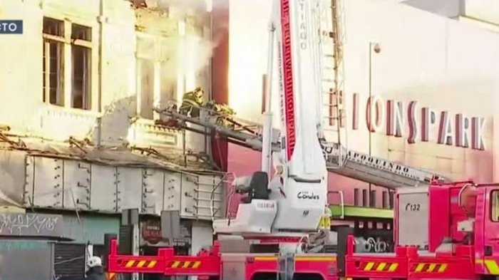 Por segunda vez incendio afectó a edificio del casco histórico de Estación Central