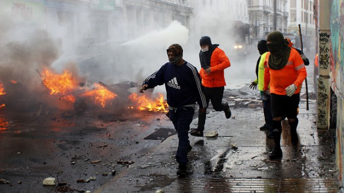 Trabajadores portuarios rechazaron preacuerdo establecido con el Gobierno y continúan movilizados