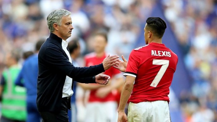Alexis se enojó tras supuesta filtración que aseguraba que apostó que Mou se iba