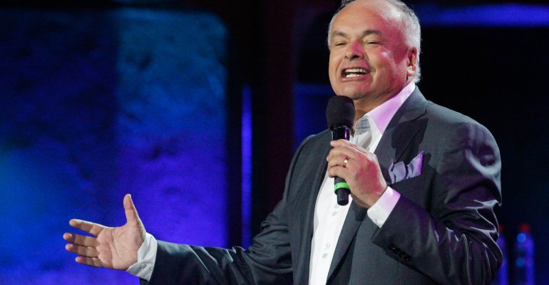 Vaticinan nuevo bebé para Álvaro Salas en este 2019