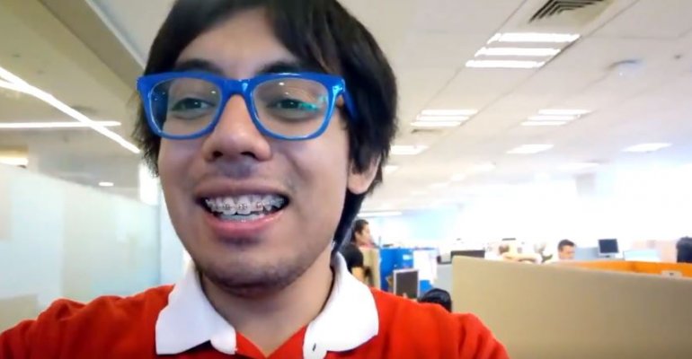 Joven autista se graduó de Ingeniería y emocionó a su madre