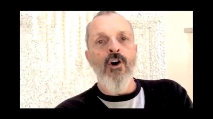 Disfonía o algo peor: ¿Qué le pasa en la voz a Miguel Bosé?