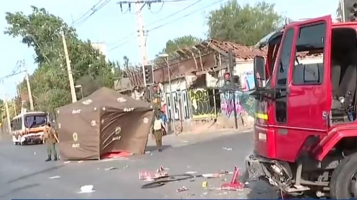 Niño de 3 años falleció tras ser atropellado: Cruzaba junto a su madre por un paso peatonal en Cerrillos