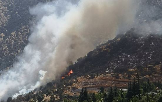 Nuevamente el cerro Manquehue es víctima de un incendio forestal en tan solo una semana