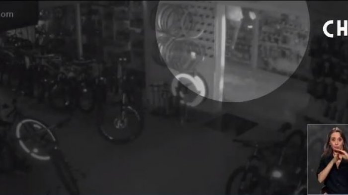 Entraban por los techos y arrasaban con todo: Banda robó $400 millones en exclusivas bicicletas