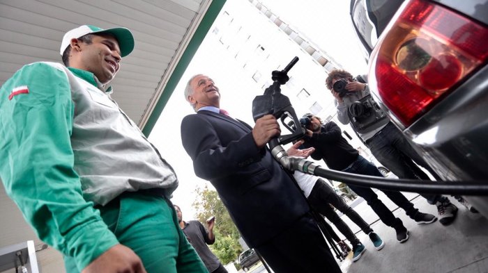 Hasta $100 menos por litro: Ministerio de Hacienda anunció caída en el precio de los combustibles