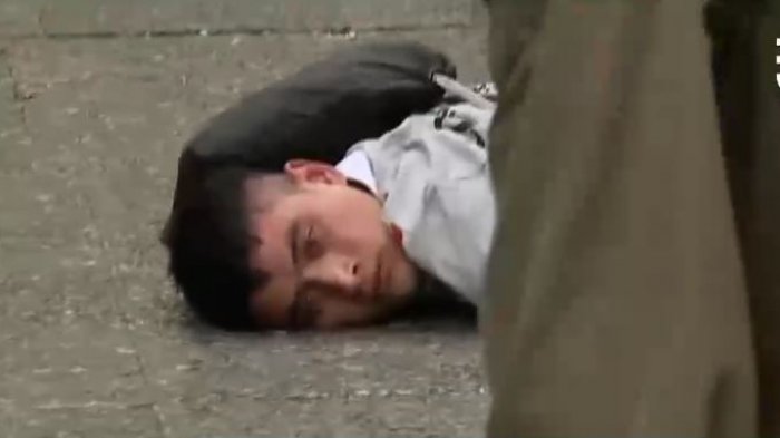 Un hombre le quitó su arma de fuego a vigilante bancario e hirió a un transeúnte en pleno Centro de Santiago