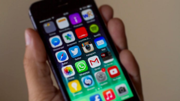 Todo por un IPhone: Vendió un riñón para comprar tecnología en 2011 y ahora está postrado