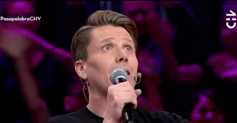 Andrés de León sorprendió con romántica interpretación Pasapalabra - Parte 2