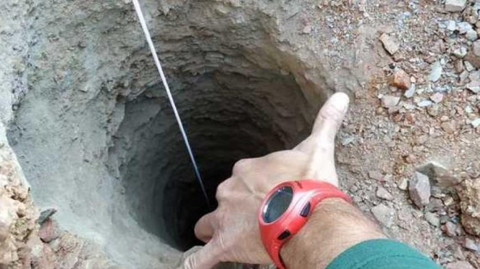 Encuentran pelo del niño de 2 años que cayó a un pozo de más de 100 metros en España: Lleva más de 70 horas atrapado