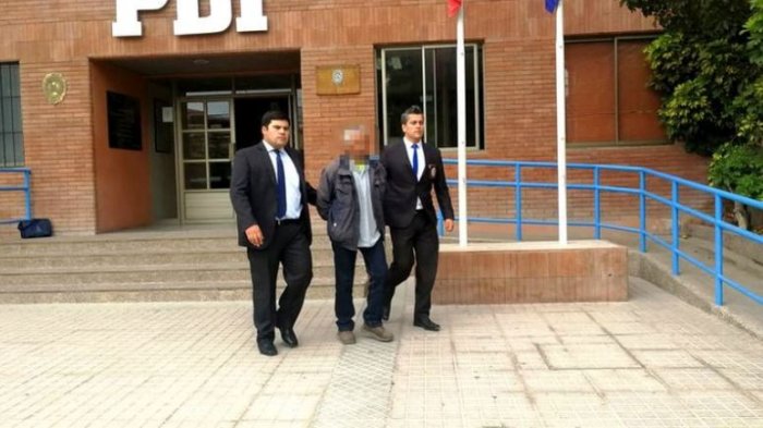 Estaba escondido: Detienen a padrastro acusado de abusar de gemelas por cuatro años en Copiapó
