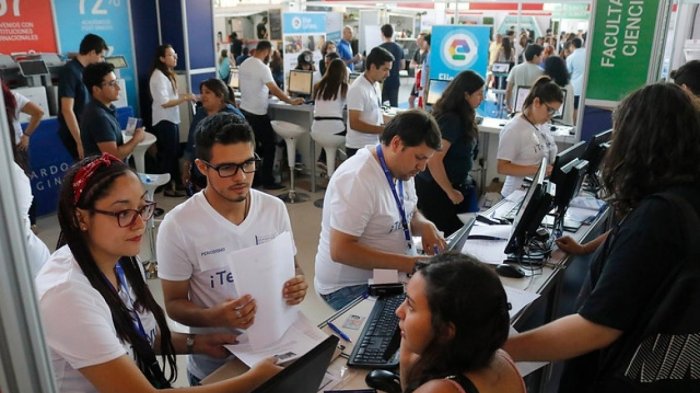 Buenos sueldos en pocos años: Estas son las 15 carreras técnicas más cortas y mejor pagadas de Chile