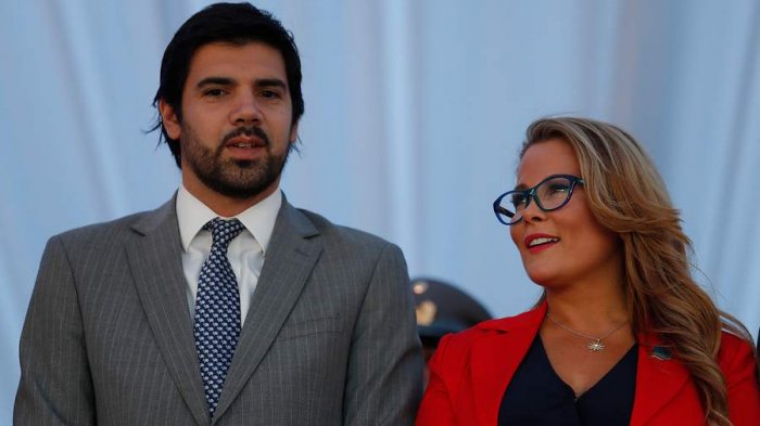 Diputado Lavín en defensa de su esposa: 