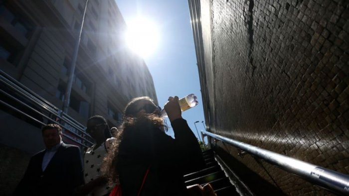 Salgan con short y chalas: Se esperan temperaturas de hasta 38°C en la zona central