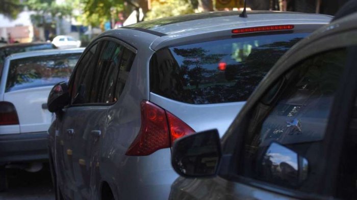 Diputados aprueban ley que permitirá que los autos puedan tener vidrios polarizados