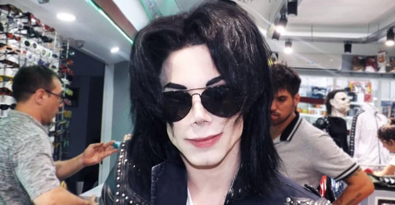 Leo Blanco ha gastado 22 millones para ser igual a Michael Jackson