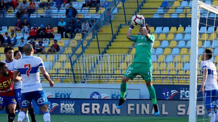 Toselli volvió con todo: Las cuatro increíbles tapadas con las que le puede robar la titularidad a Dituro