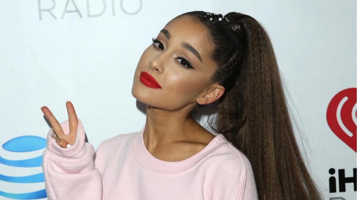 Usted no lo haga: Ariana Grande intentó arreglarse un tatuaje en japonés, pero terminó con la palabra 