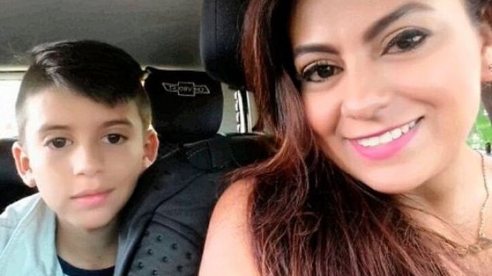 La trágica historia de la mujer que se suicidó saltando de un puente con su hijo en brazos