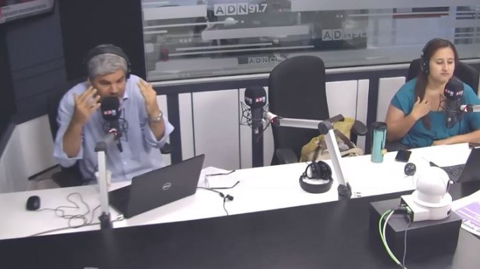 “Una tremenda cortina de humo”: Guarello se fue con todo contra Piñera por organización del Mundial 2030