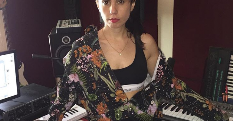 Javiera Mena ganó el premio Ícono Queer en México