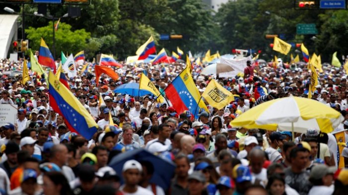 Revisa el line up de 