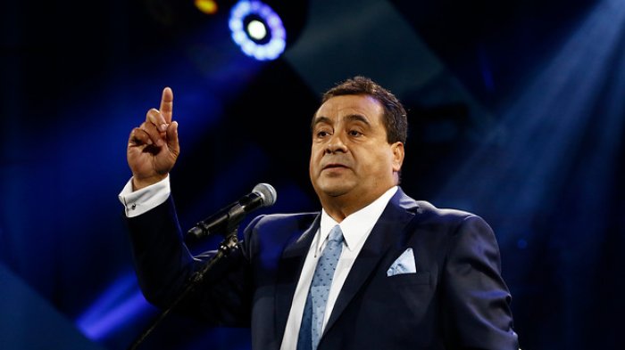 Hasta los mismos gestos: El video que demuestra que Dino Gordillo repitió las mismas bromas que en shows anteriores