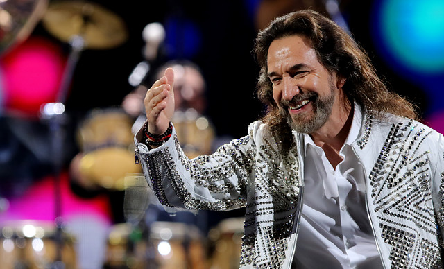 Los memes que inundan las redes sociales con el paso de Marco Antonio Solis por Viña 2019