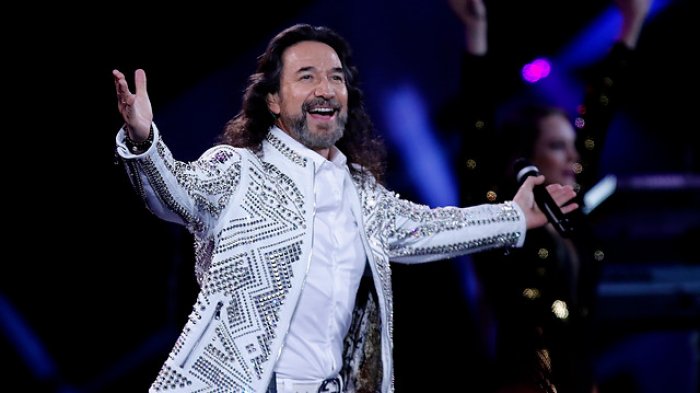 Con dobles en el público, sus hijas y las llaves de la ciudad: Los momentos que marcaron el show de Marco Antonio Solis en Viña 2019