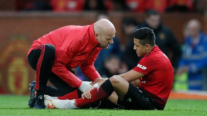 Alexis Sánchez fue criticado por medios ingleses que lo sitúan como 