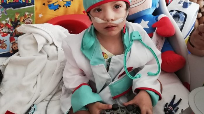 #UnCorazónParaIván: Organizan concierto para pagar millonaria deuda de su larga hospitalización en la Clínica UC