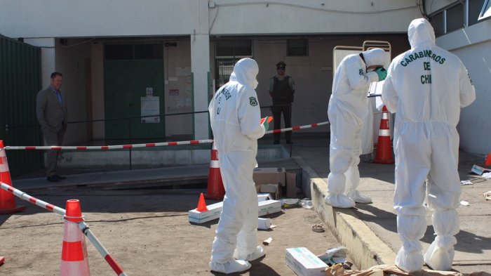 Fue hasta su lugar de trabajo: Hombre apuñaló múltiples veces a ex pareja en el Hospital de Iquique