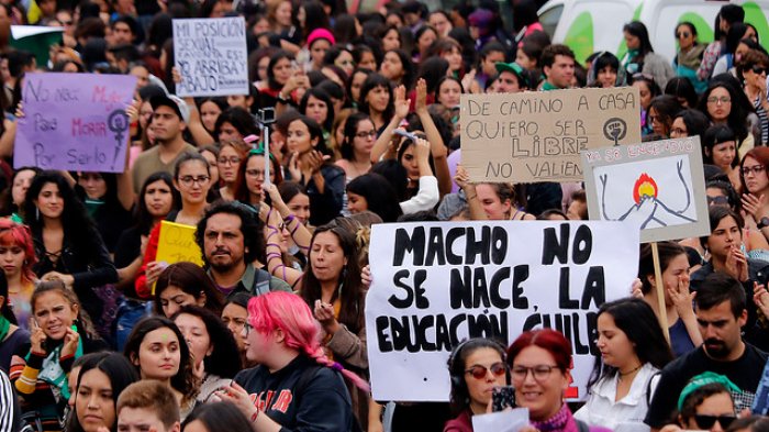 Habla el criticado hombre que fue desnudo a la marcha del 8M: “Fue un error haberme sumado”