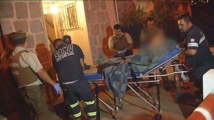 No encuentran a sus familiares: Rescatan a dos abuelitos en estado de desnutrición en Viña del Mar