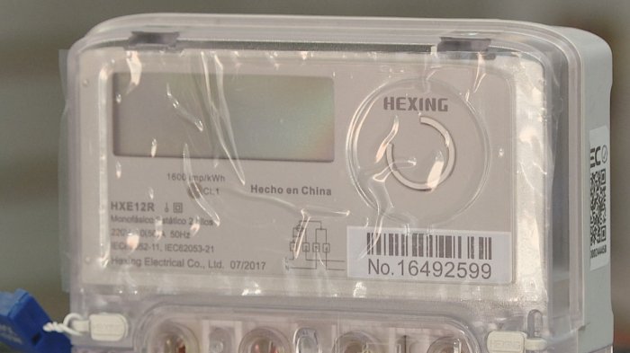 Gobierno evalúa fórmula para que empresas eléctricas compren los medidores antiguos a clientes