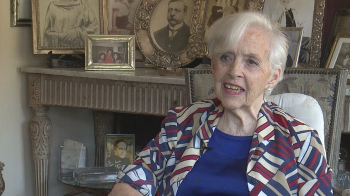 Todas las vidas de Carmen Barros: 