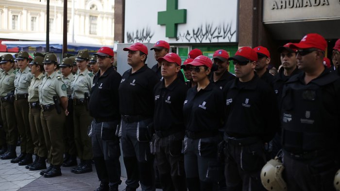 Lanzan plan que aumenta seguridad en el casco histórico de Santiago: Cuenta con 300 carabineros y 147 cámaras