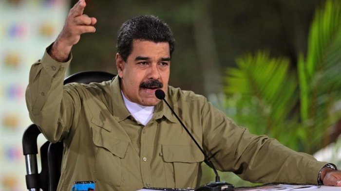 Maduro pidió la renuncia a sus ministros para “reestructuración profunda” del gobierno