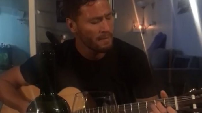 Lanaro sorprende con celebrado cover de Silvio Rodríguez tras la victoria ante Colo Colo