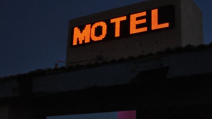 Ofertón por la “Hora del planeta”: Moteles ofrecen habitación gratis por 60 minutos