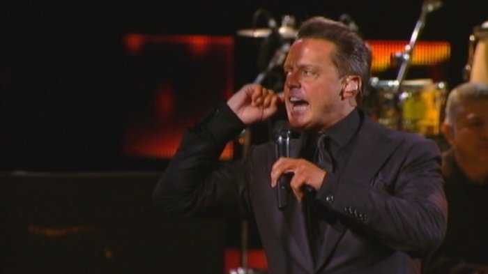 Sonidistas le responden a Luis Miguel: Usa el micrófono muy abajo o tiene un desgaste en la voz