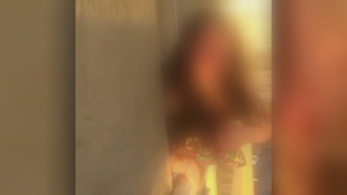 Hombre que agredía a mujer en departamento tendría más de 40 detenciones policiales