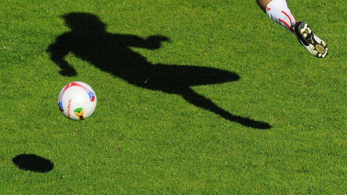 Buscarán en futbolistas herramienta para diagnosticar el alzheimer en Chile