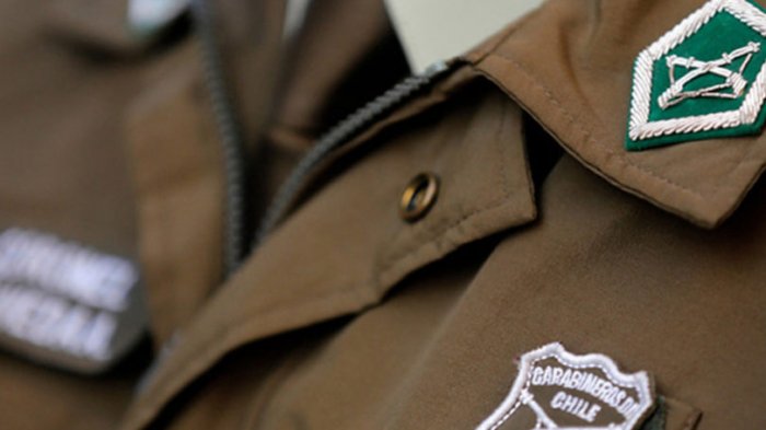 Detienen a sujetos que asaltaron a tres personas tras hacerse pasar por Carabineros y realizar falso control de identidad